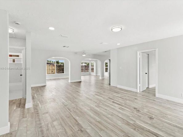 4131 NW 13th Ave, Oakland Park FL 33309