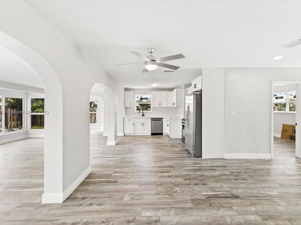 4131 NW 13th Ave, Oakland Park FL 33309