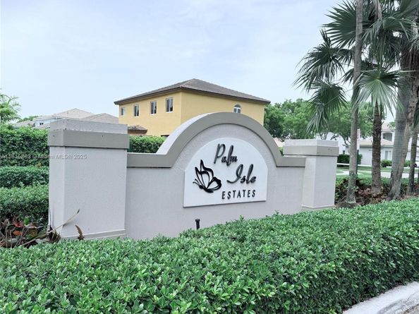 1940 SE 21st Ct, Homestead FL 33035