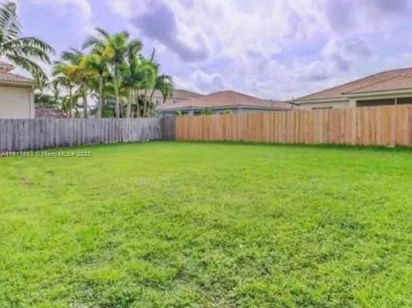 1940 SE 21st Ct, Homestead FL 33035