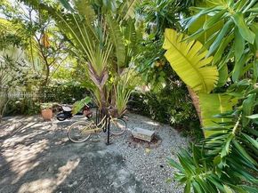 940 7th St D, Miami Beach FL 33139