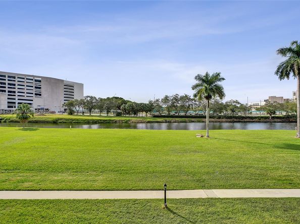 8335 SW 72nd Ave 205D, Miami FL 33143