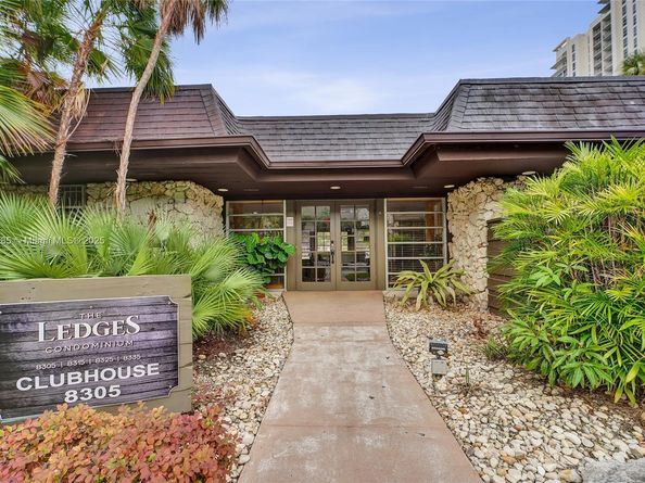 8335 SW 72nd Ave 205D, Miami FL 33143