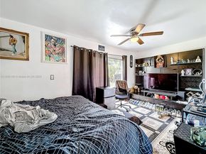 605 NE 164th St, Miami FL 33162
