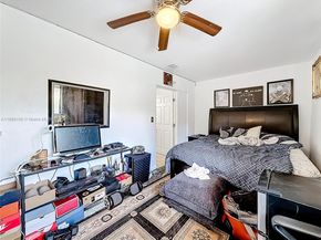 605 NE 164th St, Miami FL 33162