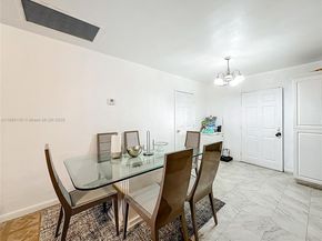 605 NE 164th St, Miami FL 33162