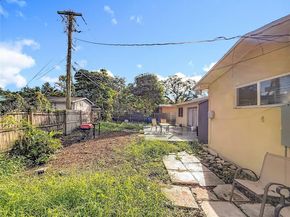 605 NE 164th St, Miami FL 33162