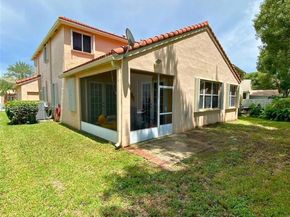 1032 Sequoia Ln, Weston FL 33327