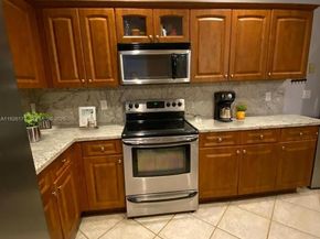 1032 Sequoia Ln, Weston FL 33327