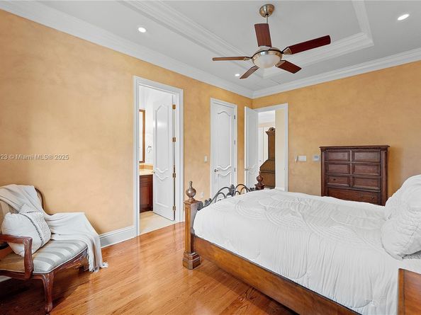 66 S Hibiscus Dr, Miami Beach FL 33139