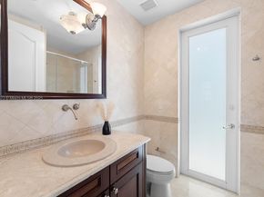66 S Hibiscus Dr, Miami Beach FL 33139