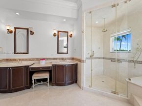 66 S Hibiscus Dr, Miami Beach FL 33139