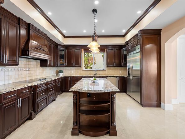 66 S Hibiscus Dr, Miami Beach FL 33139