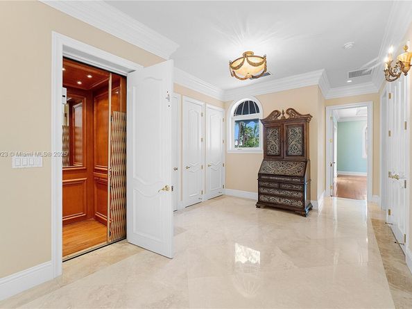 66 S Hibiscus Dr, Miami Beach FL 33139