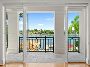 66 S Hibiscus Dr, Miami Beach FL 33139