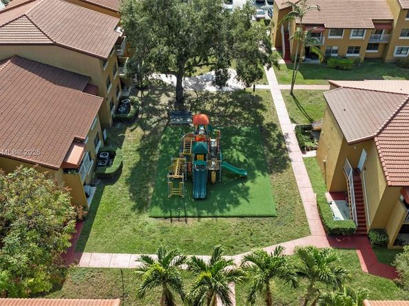 15600 SW 80th St L203, Miami FL 33193