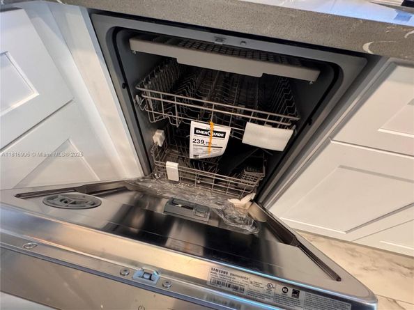 2430 NW 22nd Rd, Fort Lauderdale FL 33311