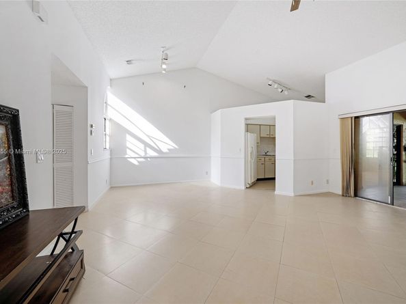 17340 Boca Club Blvd 703, Boca Raton FL 33487