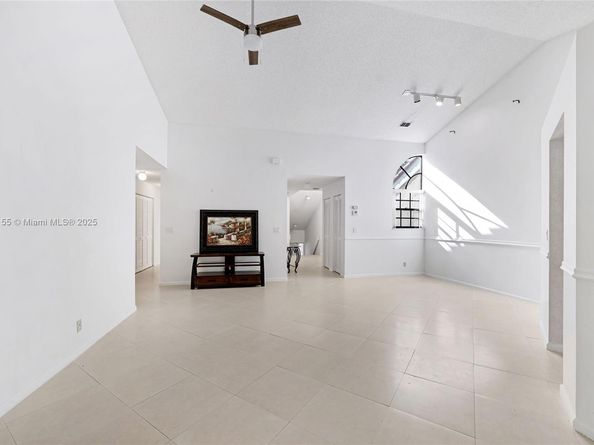 17340 Boca Club Blvd 703, Boca Raton FL 33487