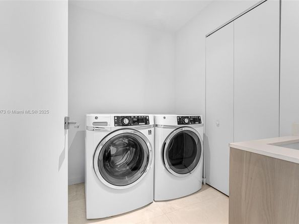 3131 NE 7th Ave PH5003, Miami FL 33137