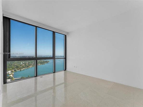 3131 NE 7th Ave PH5003, Miami FL 33137
