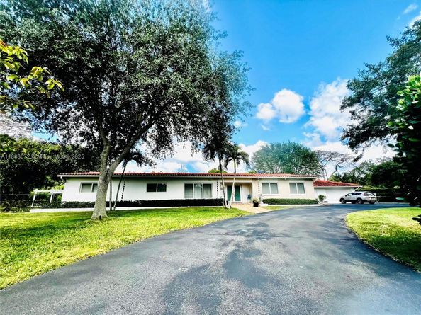 7500 SW 81st Ave, Miami FL 33143