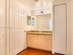 2458 Centergate Dr 202, Miramar FL 33025