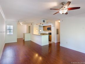 2458 Centergate Dr 202, Miramar FL 33025