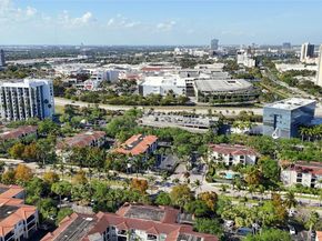 3029 NE 188th St 902, Aventura FL 33180
