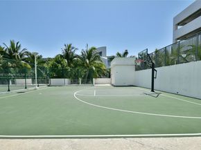 3029 NE 188th St 902, Aventura FL 33180