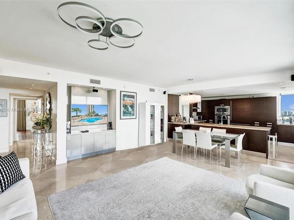 19400 Turnberry Way 1012, Aventura FL 33180