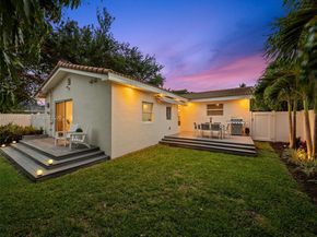 1203 Lincoln St, Hollywood FL 33019