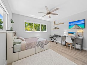 1203 Lincoln St, Hollywood FL 33019
