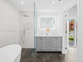1203 Lincoln St, Hollywood FL 33019