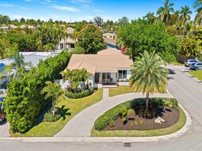 1203 Lincoln St, Hollywood FL 33019