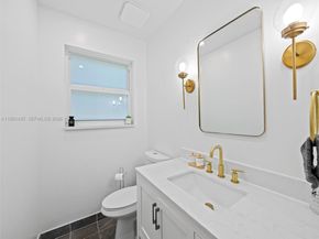 1203 Lincoln St, Hollywood FL 33019