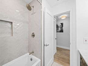 1203 Lincoln St, Hollywood FL 33019
