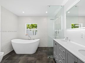 1203 Lincoln St, Hollywood FL 33019