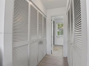 7110 SW 54th St, Miami FL 33155