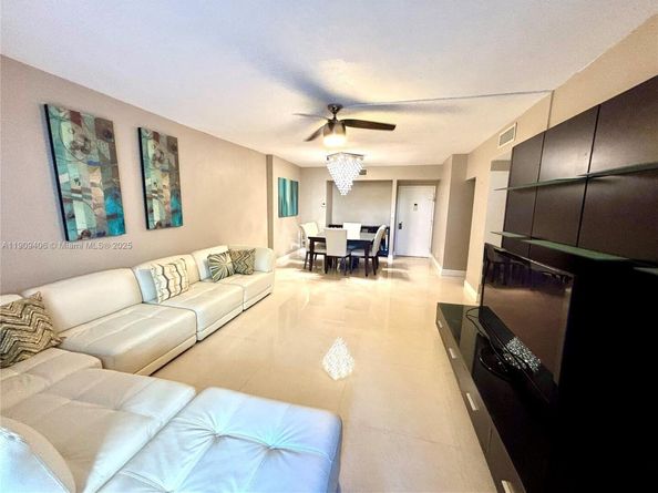 4400 Hillcrest Dr 617B, Hollywood FL 33021