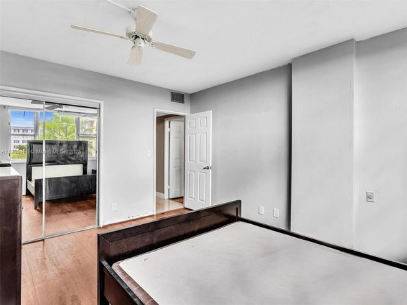 4400 Hillcrest Dr 617B, Hollywood FL 33021