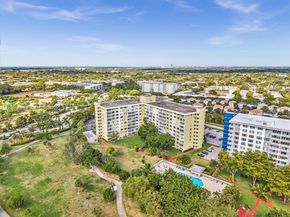 4400 Hillcrest Dr 617B, Hollywood FL 33021