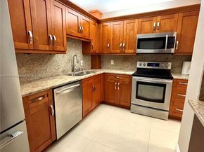 4400 Hillcrest Dr 617B, Hollywood FL 33021