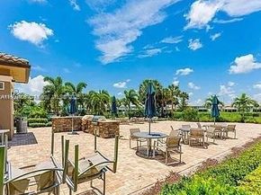 4400 Hillcrest Dr 617B, Hollywood FL 33021