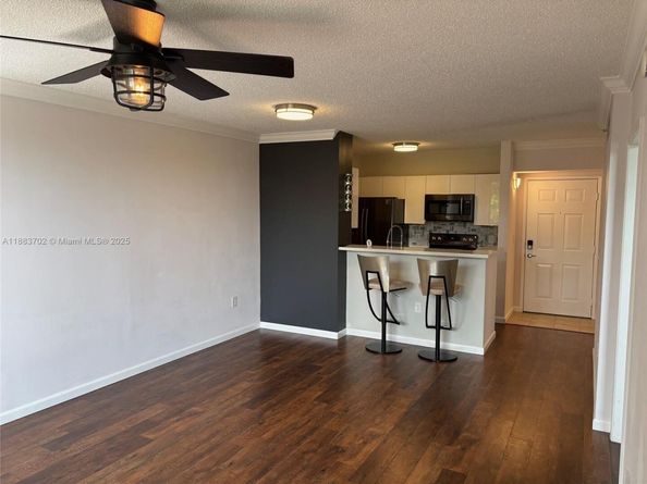 1900 Van Buren St 320B, Hollywood FL 33020