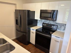 1900 Van Buren St 320B, Hollywood FL 33020