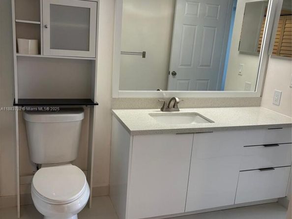 1900 Van Buren St 320B, Hollywood FL 33020