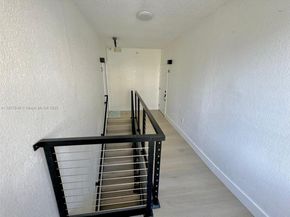 1376 NW 35th St, Miami FL 33142
