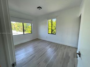 1376 NW 35th St, Miami FL 33142