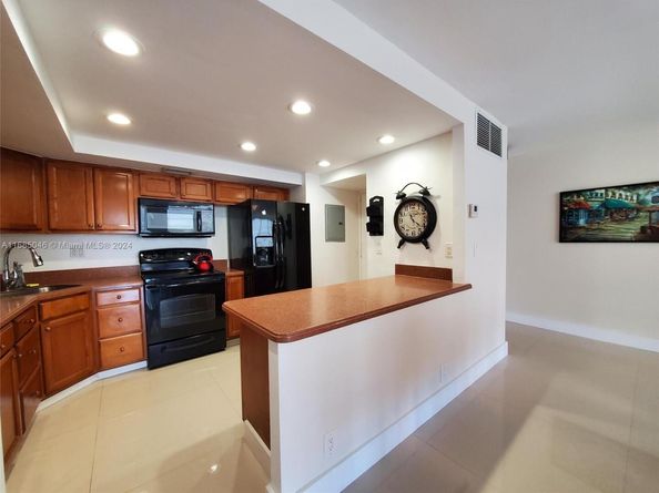 2100 Sans Souci Blvd B601, North Miami FL 33181